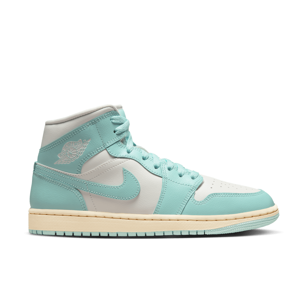 Jordan fashion 1 mid light