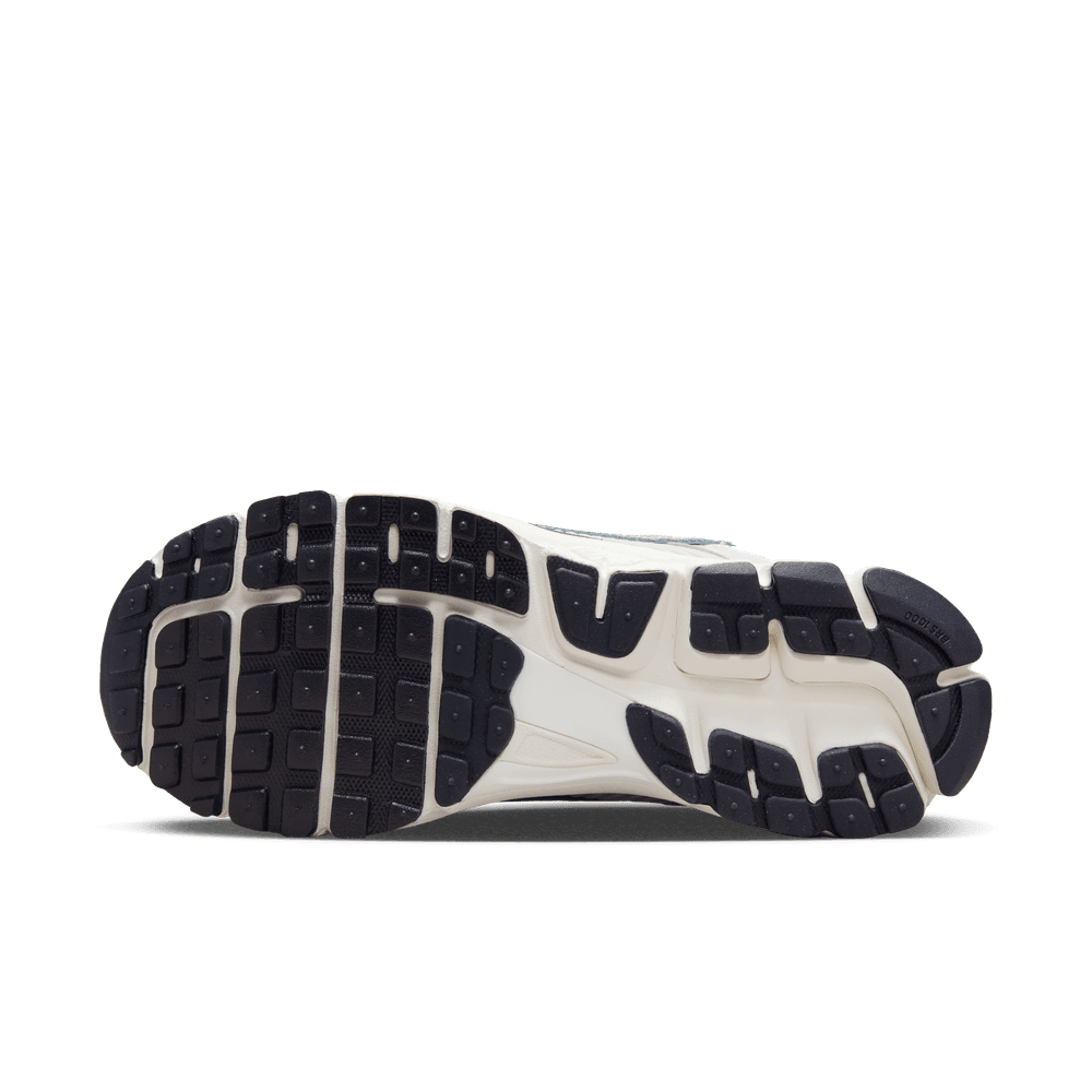W Air Zoom Vomero 5 'Photon Dust Metallic Silver'