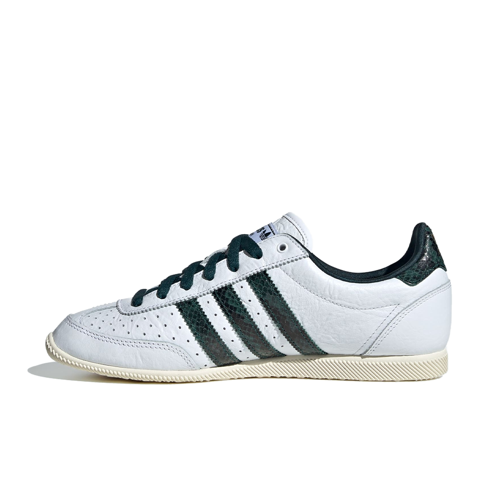 W Japan 'Cloud White Collegiate Green'