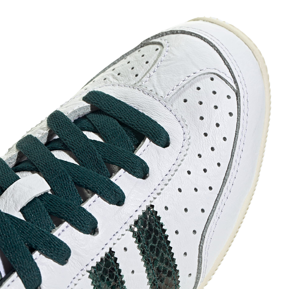 W Japan 'Cloud White Collegiate Green'