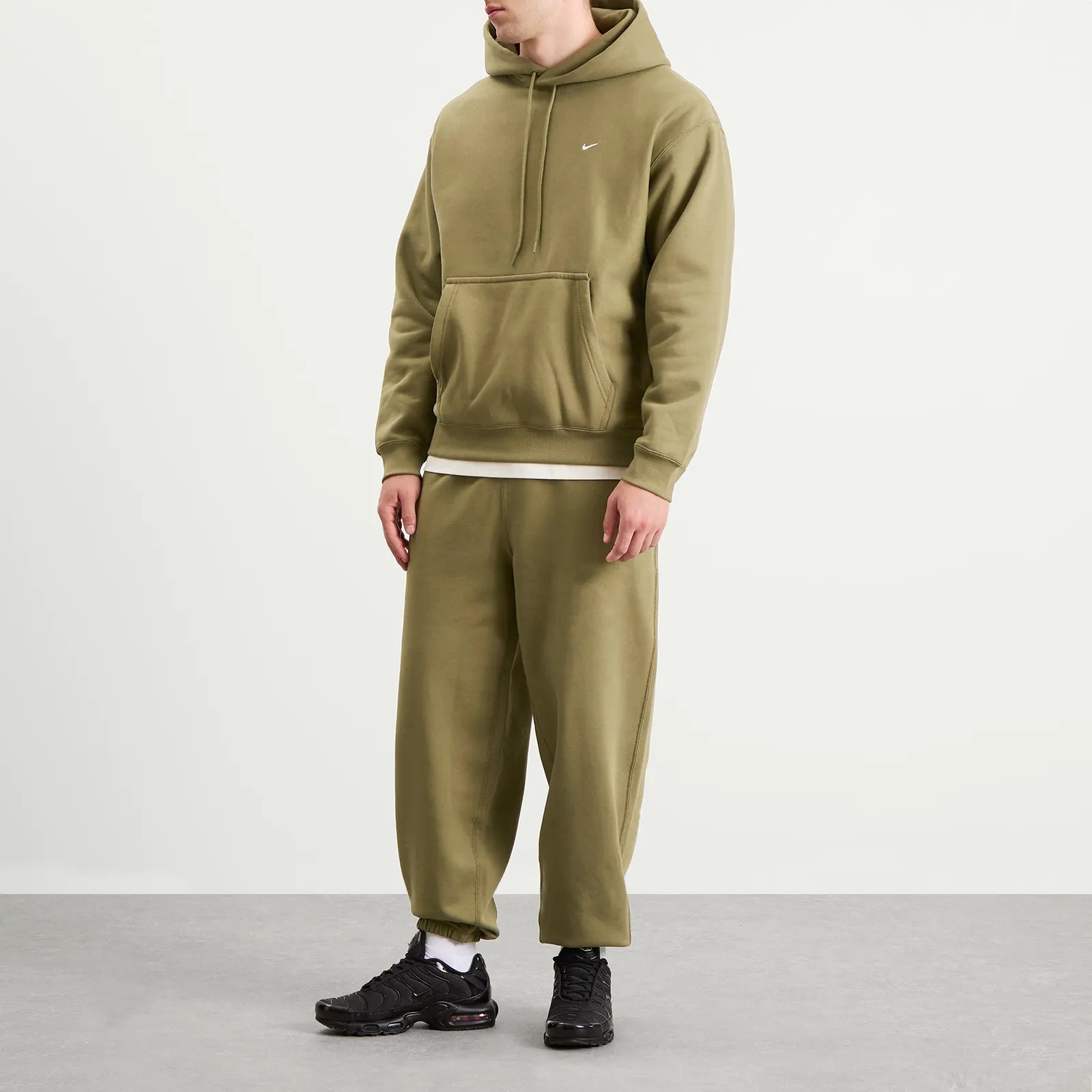 Solo Swoosh Cuffed Sweatpants 'Medium Olive'