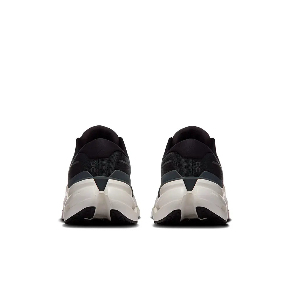 Cloudrunner 3 'Black Ivory'