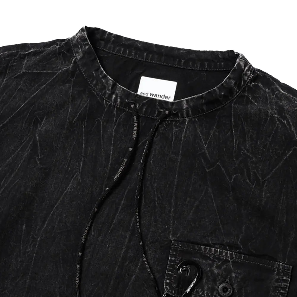 W Bleach twill Tee 'Black'