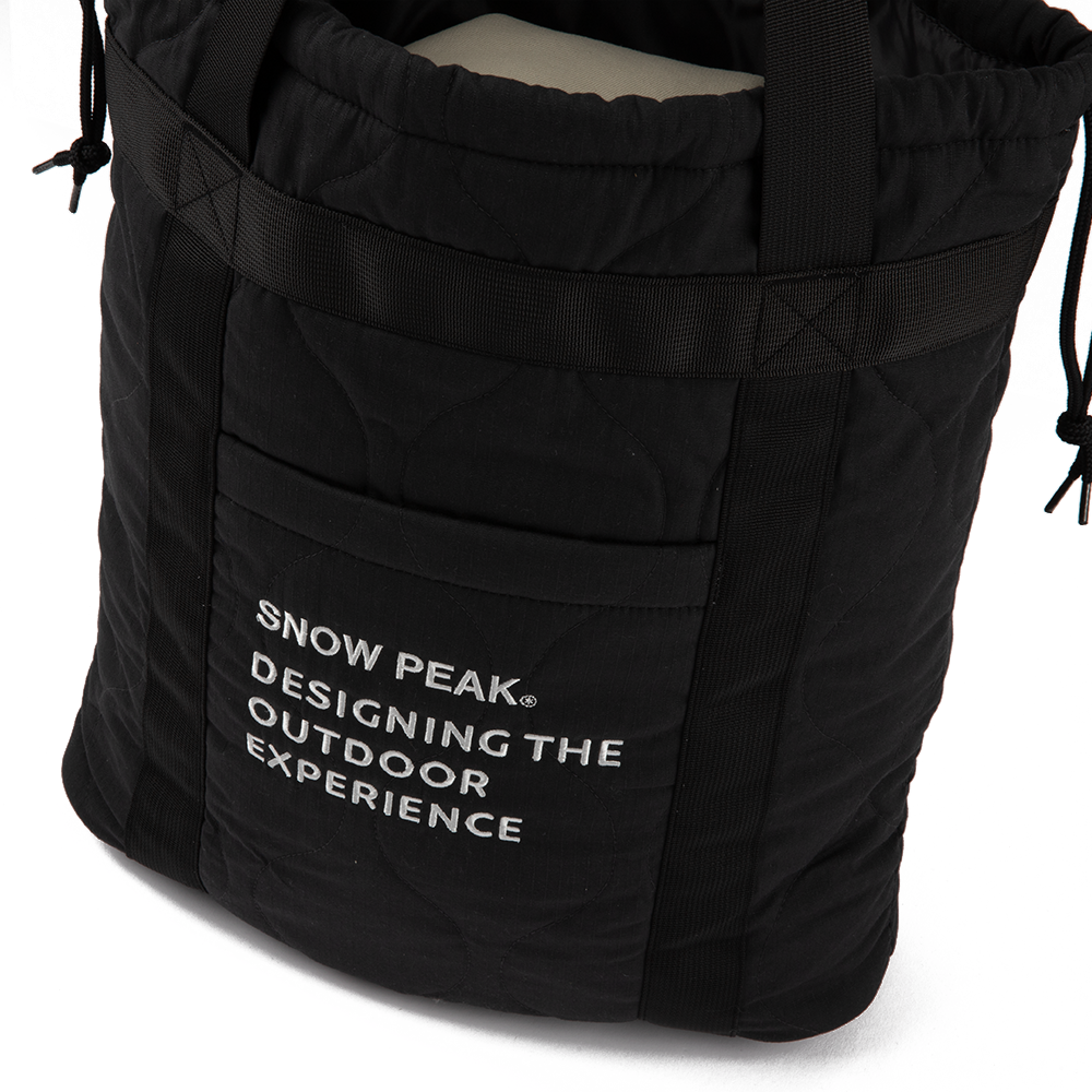 Snow Peak Quilted Ripstop Tote 'Black' – TAKOUT® Snow Peak Quilted Ripstop Tote 'Black' – TAKOUT®
