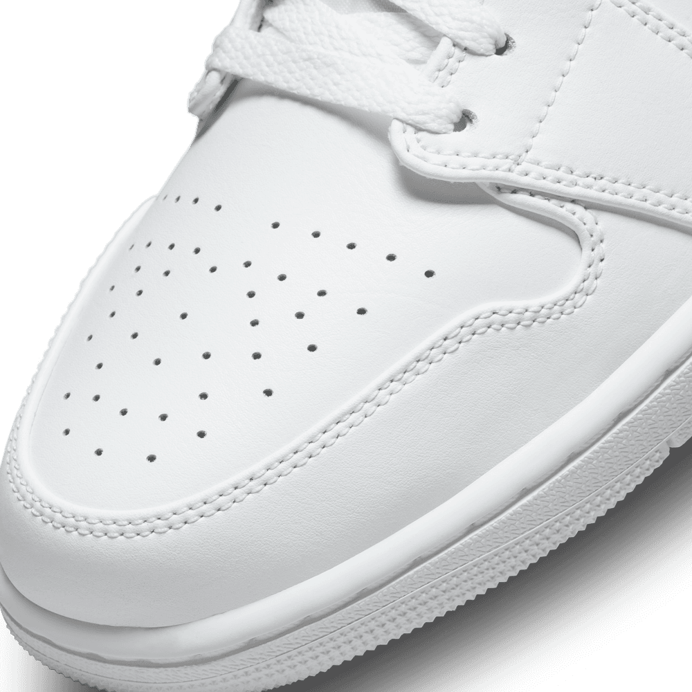 Air Jordan 1 Low 'Triple White' 2022