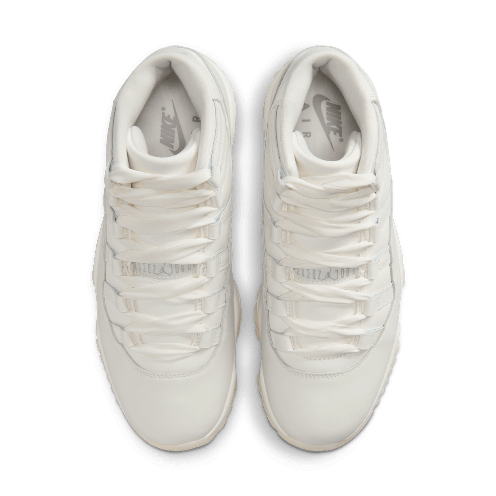 W Air Jordan 11 Retro 'Grand Finale'