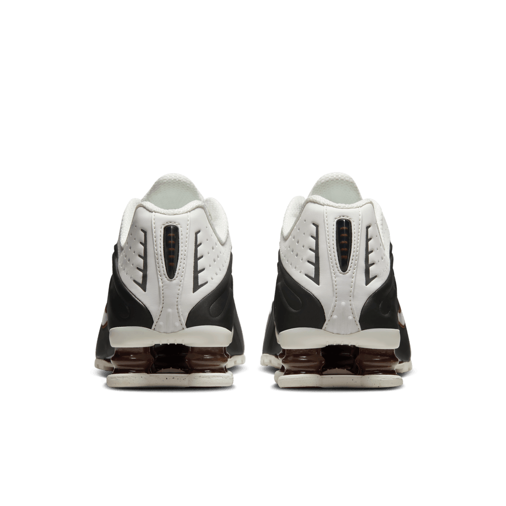 W Shox R4 'Sail Fauna Brown'
