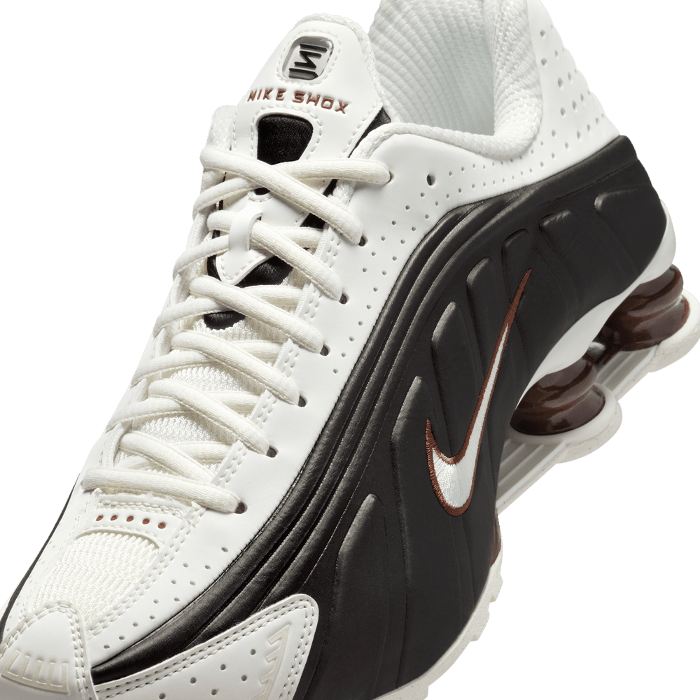 W Shox R4 'Sail Fauna Brown'