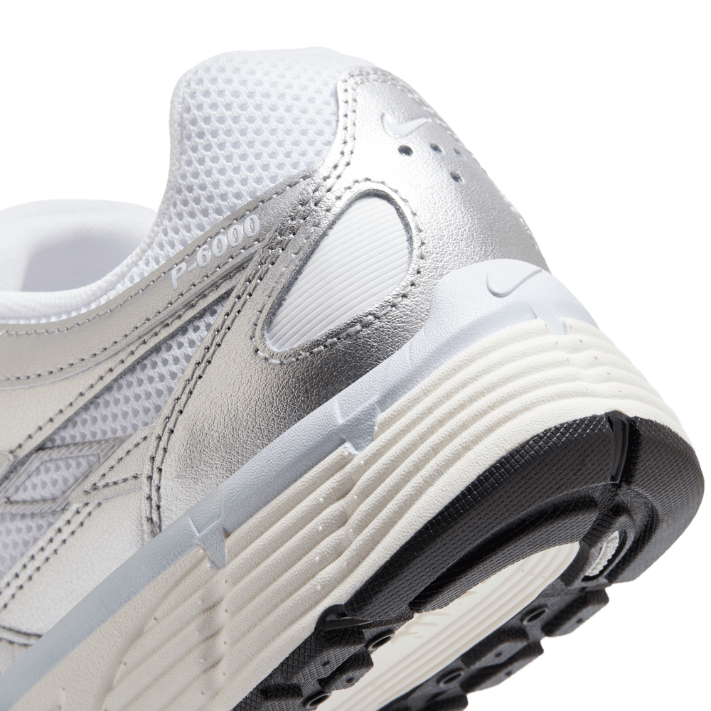 W P-6000 'White Metallic Silver'