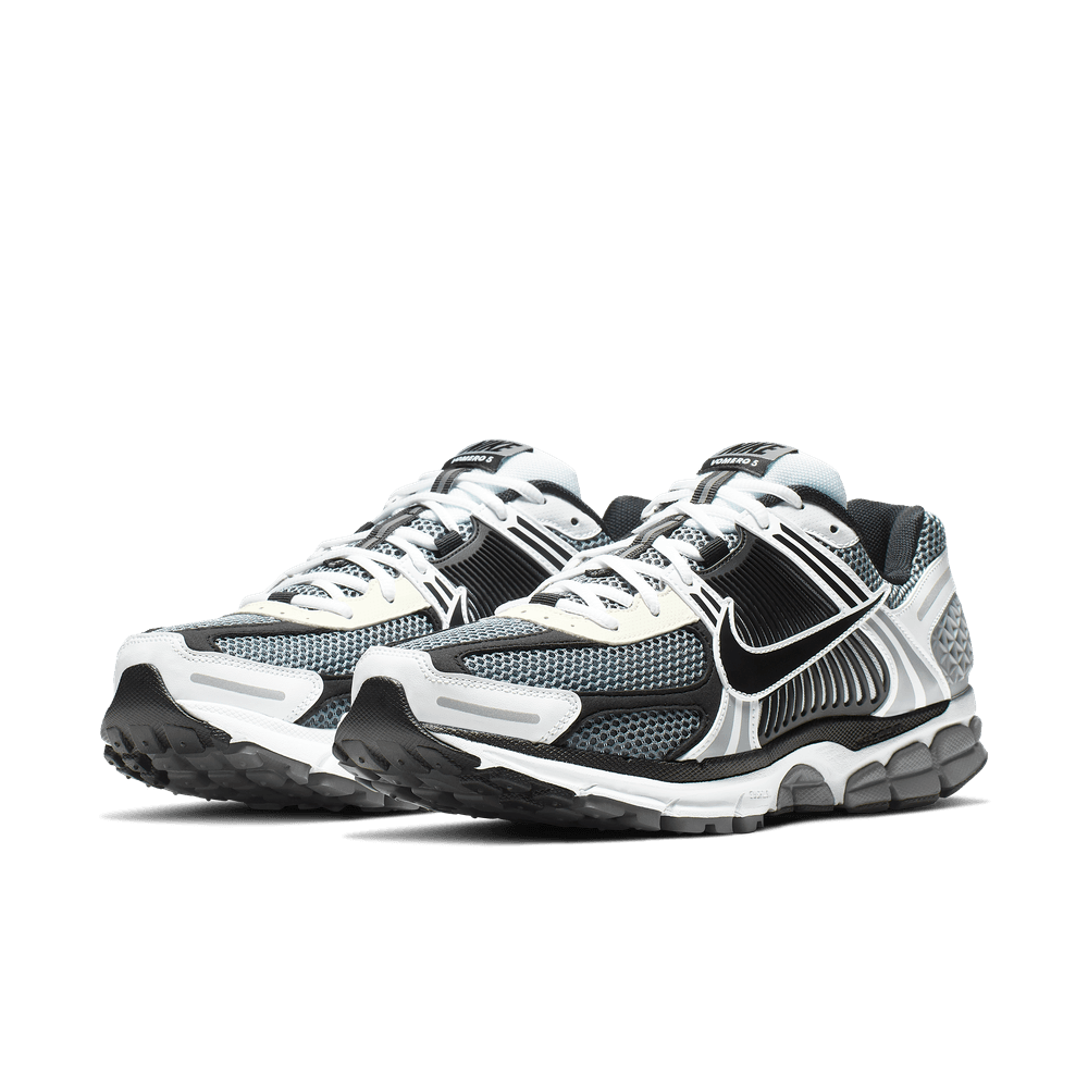 Zoom Vomero 5 SE SP 'Dark Grey'