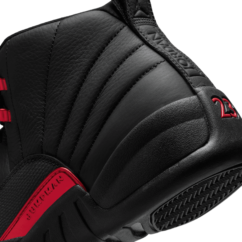値下げAir Jordan 12 Retro ブラック/バルサミレッド 27cm Air Jordan 12 Retro 'Bloodline' – TAKOUT®