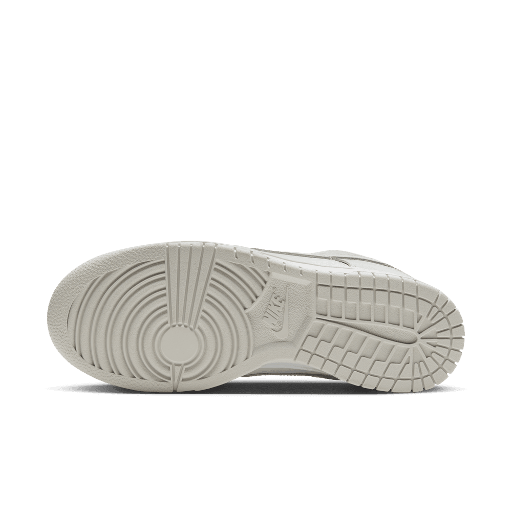 W Dunk Low 'Photon Dust'
