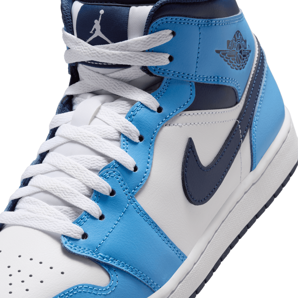 Air Jordan 1 Mid 'University Blue Midnight Navy'
