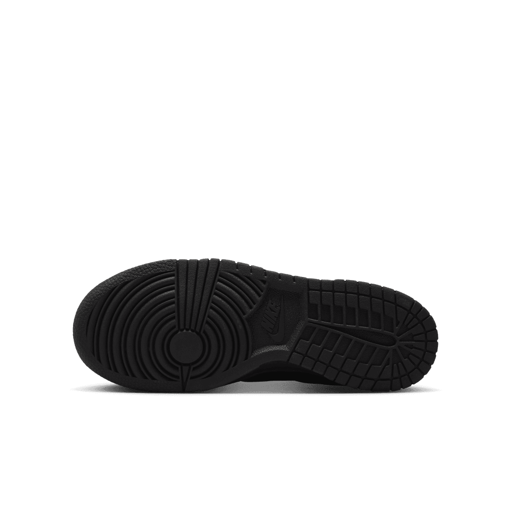 Dunk Low GS 'Triple Black'