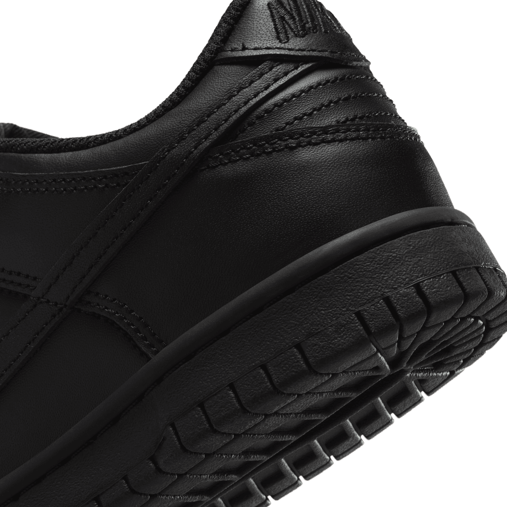 Dunk Low GS 'Triple Black'