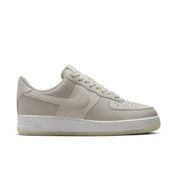 Air Force 1 '07 LV8 'Light Bone'