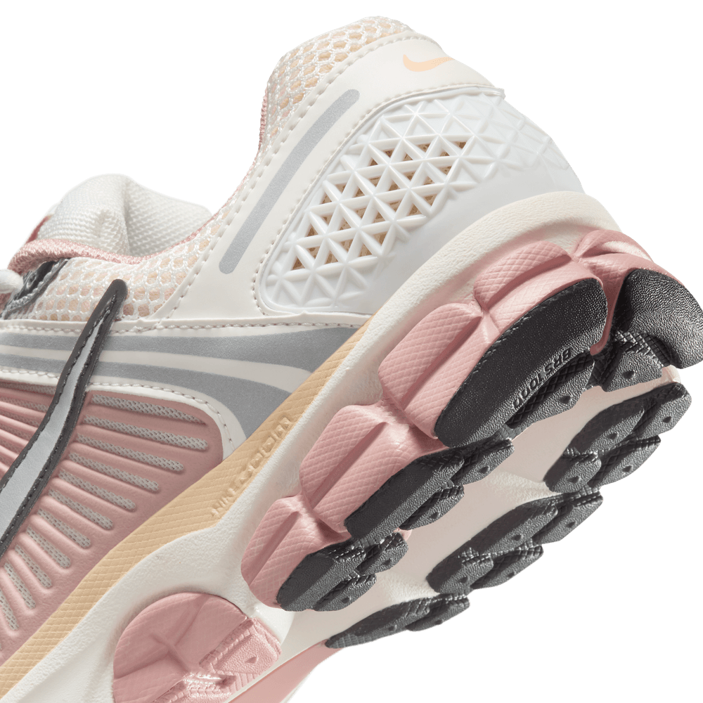 W Air Zoom Vomero 5 'Particle Pink'