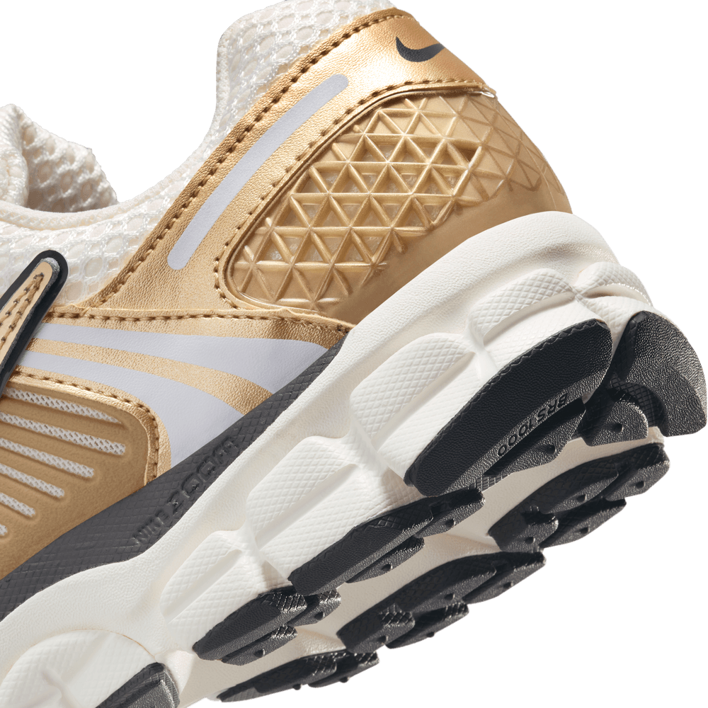 W Zoom Vomero 5 'Metallic Gold'