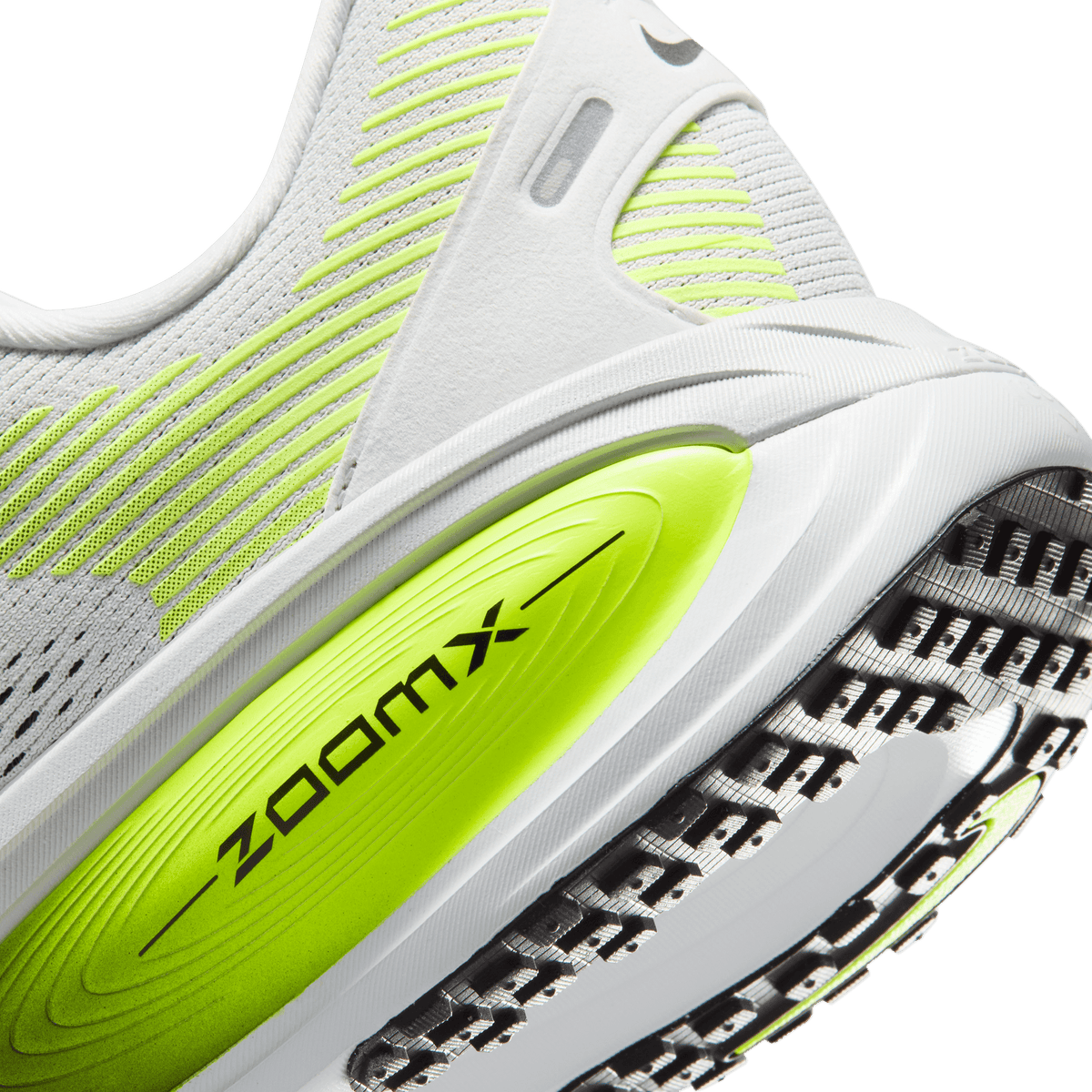 Vomero 18 'Photon Dust Volt Black'