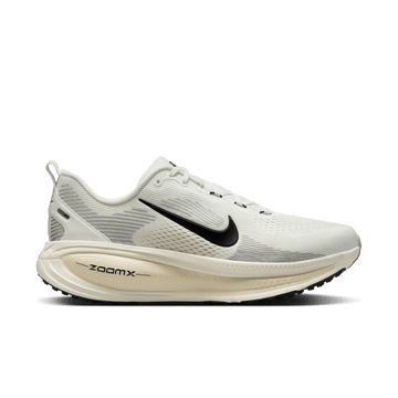 Vomero 18 'Coconut Milk'