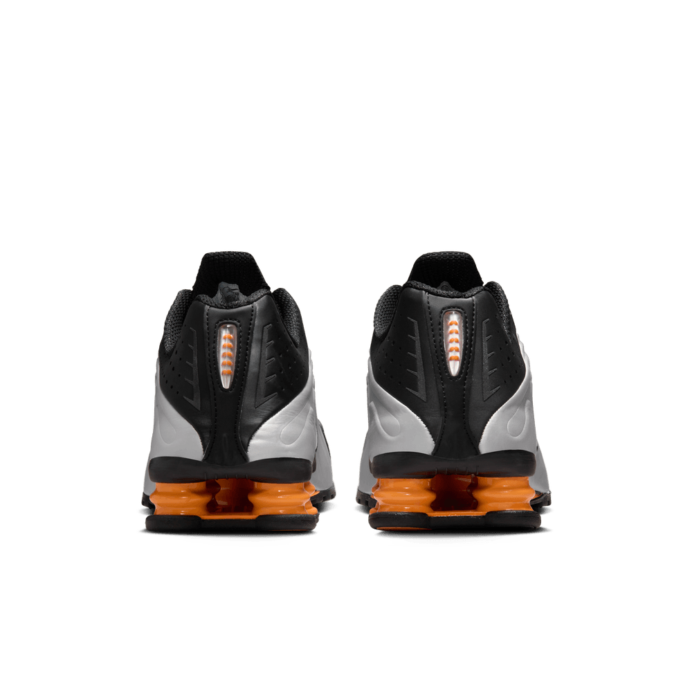 Shox R4 'Bright Mandarin'
