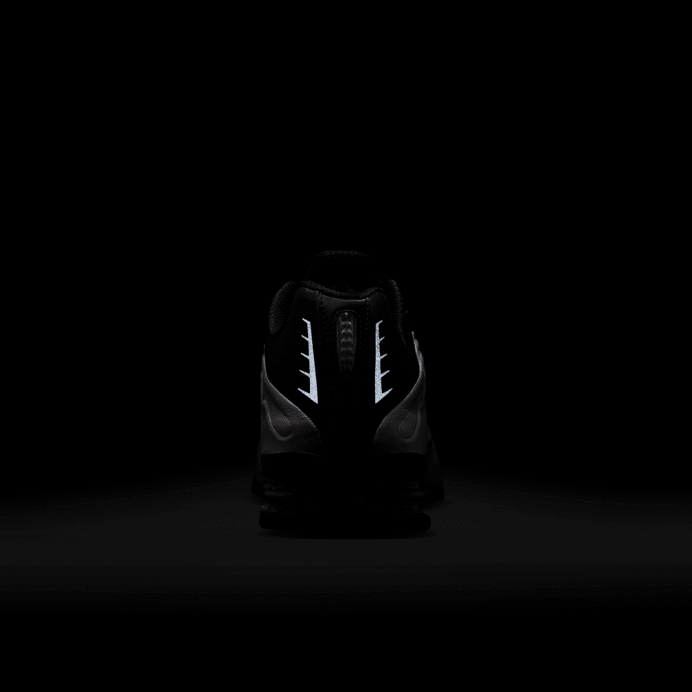 Shox R4 'Bright Mandarin'