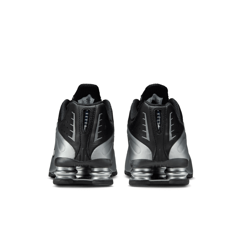 Nike Shox R4 'Metallic Silver Black' – TAKOUT® Nike Shox R4 'Metallic Silver Black' – TAKOUT®