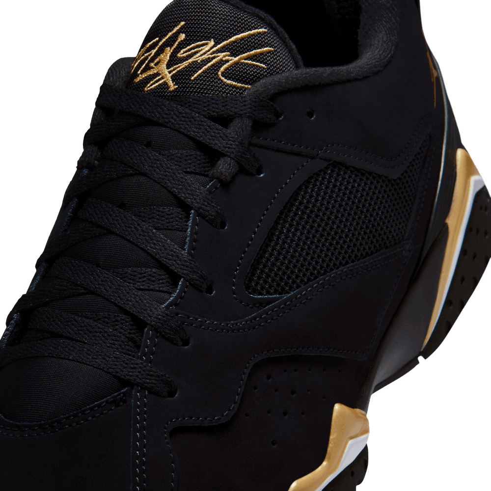 Air Jordan MVP 92 'Golden Moments'