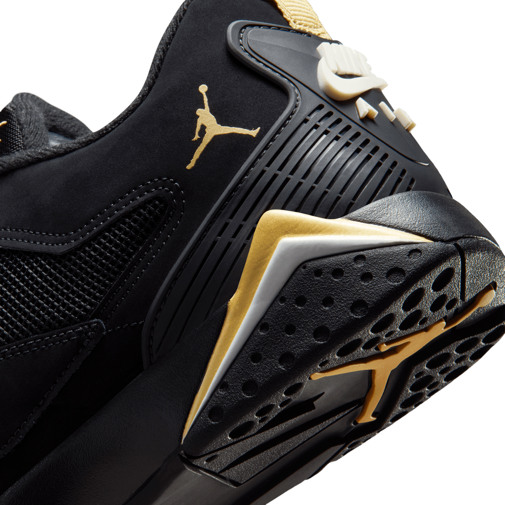 Air Jordan MVP 92 'Golden Moments'