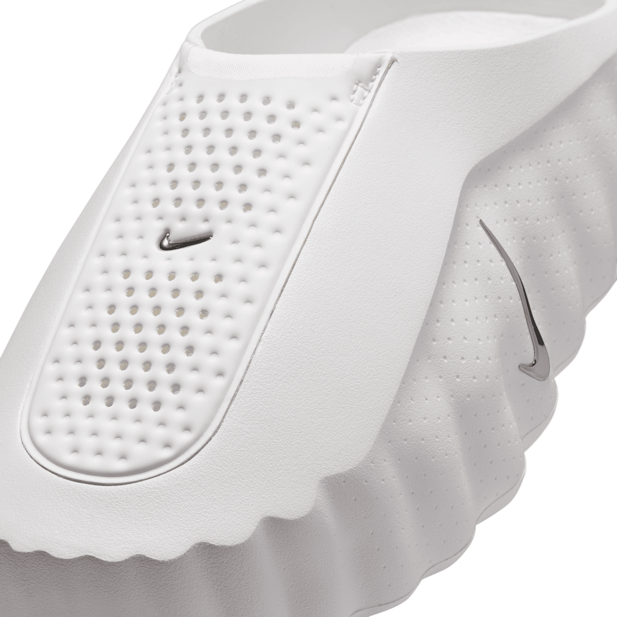 W Mind 001 'Summit White'