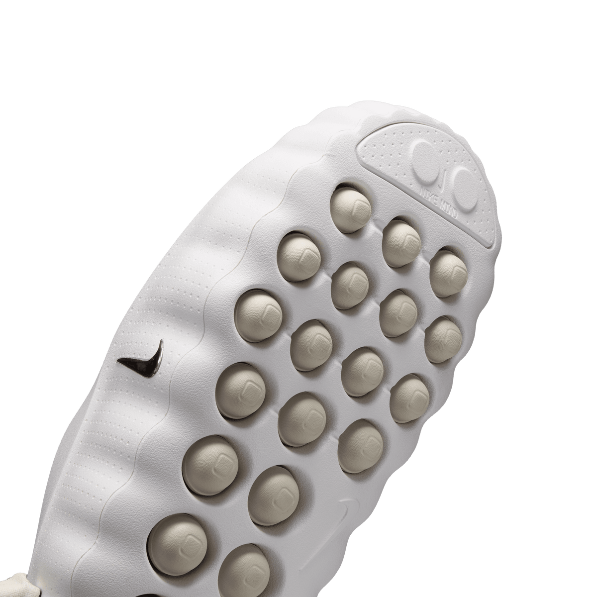 W Mind 001 'Summit White'
