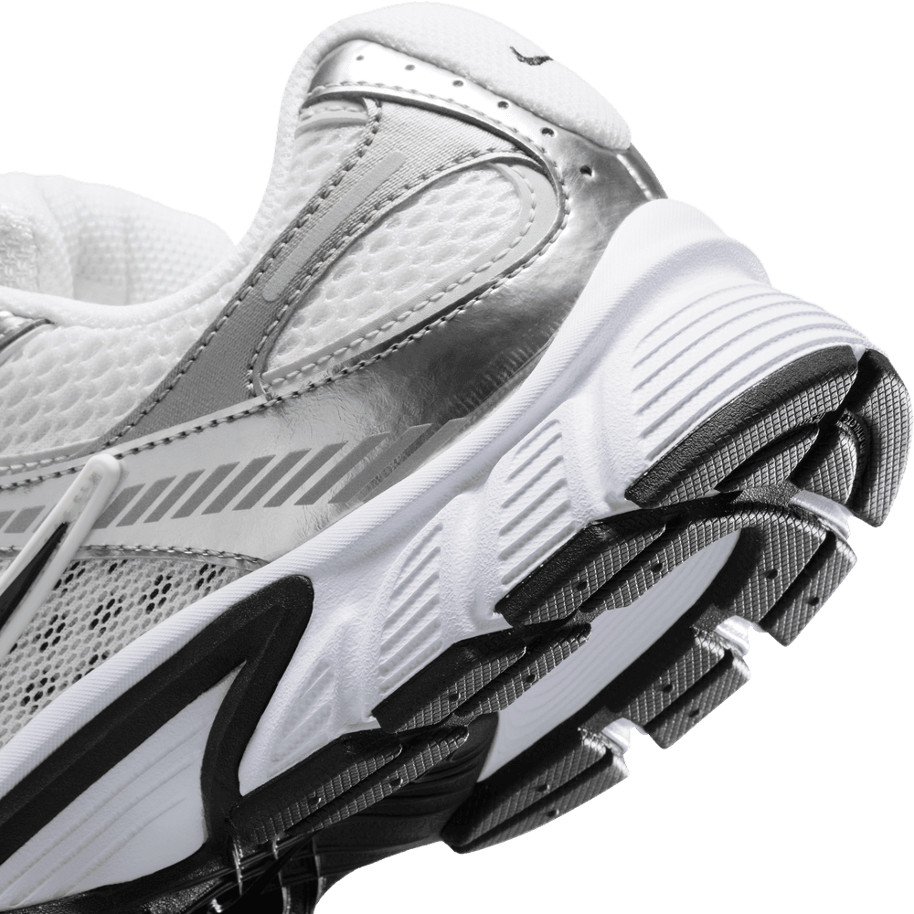 V5 RNR 'White Vast Grey'