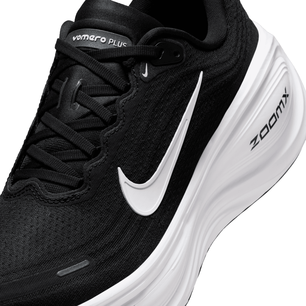 Vomero Plus 'Black White'