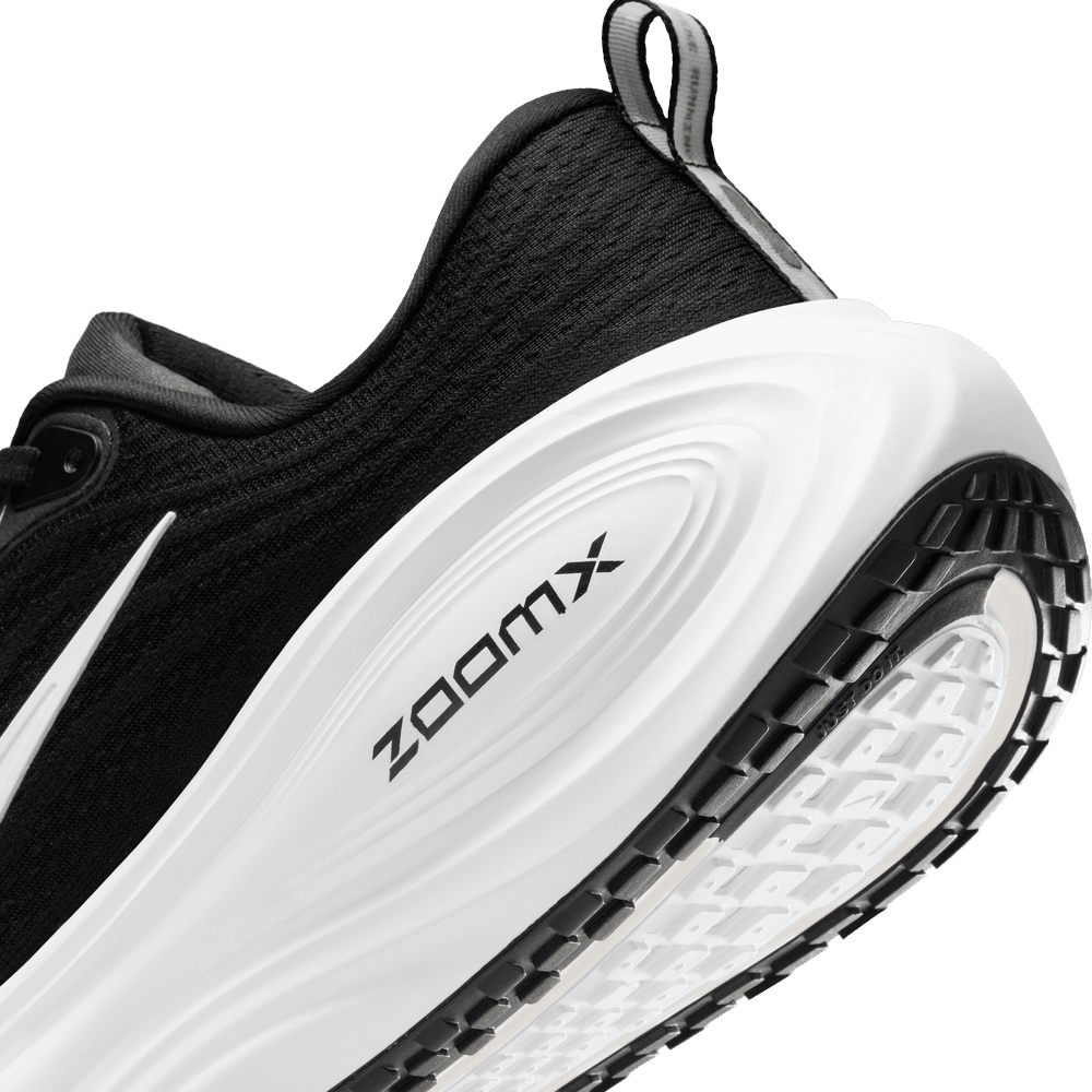 Vomero Plus 'Black White'