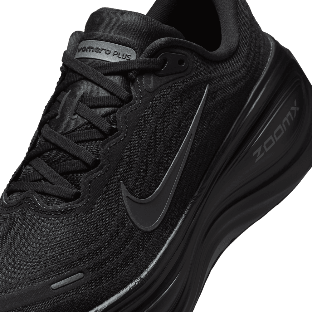 Vomero Plus 'Triple Black'
