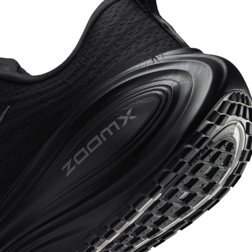 Vomero Plus 'Triple Black'
