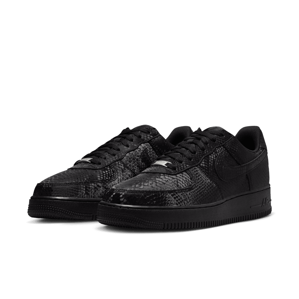 Kobe Bryant x Air Force 1 Low 'Triple Black'