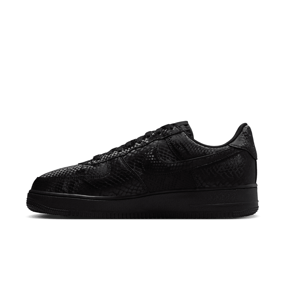 Kobe Bryant x Air Force 1 Low 'Triple Black'