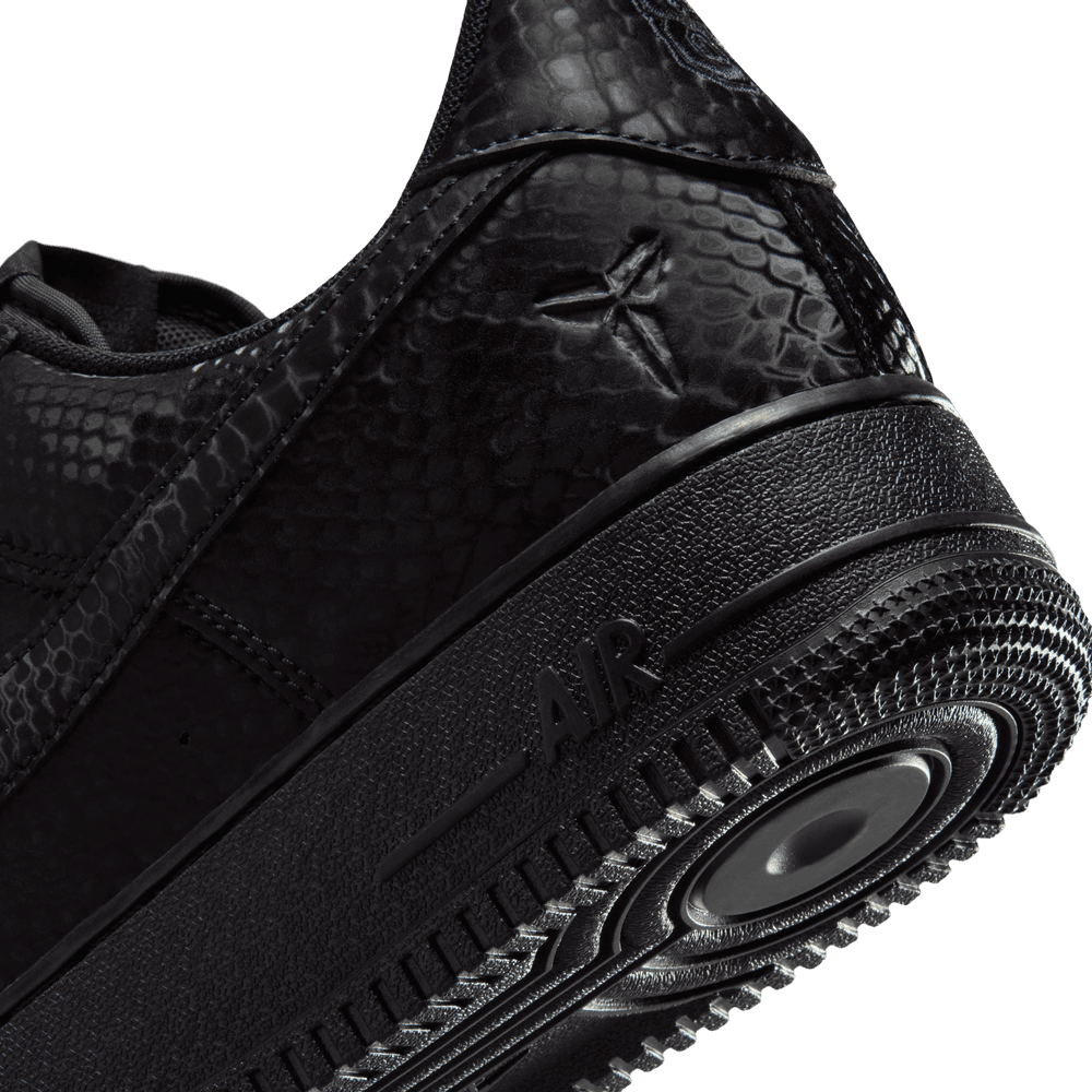 Kobe Bryant x Air Force 1 Low 'Triple Black'