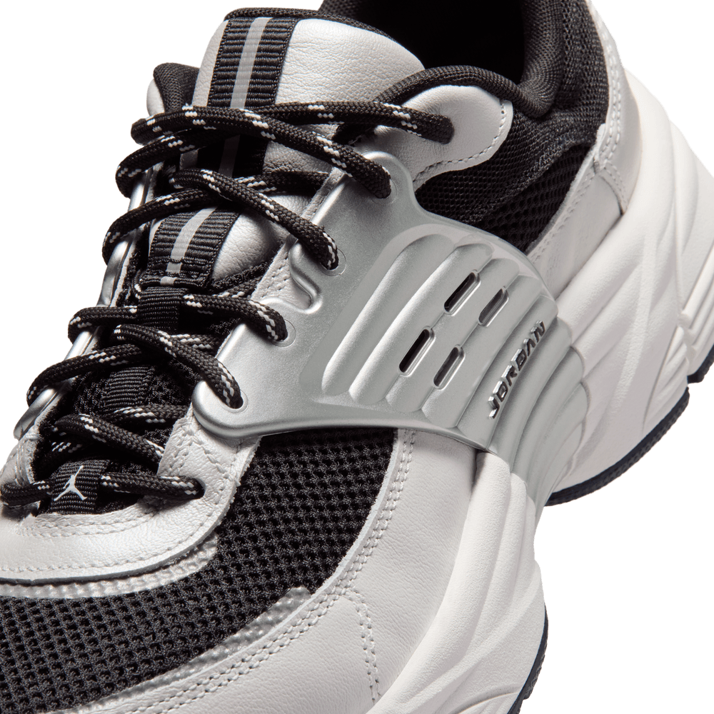 Jordan Trunner O/S 'Photon Dust'