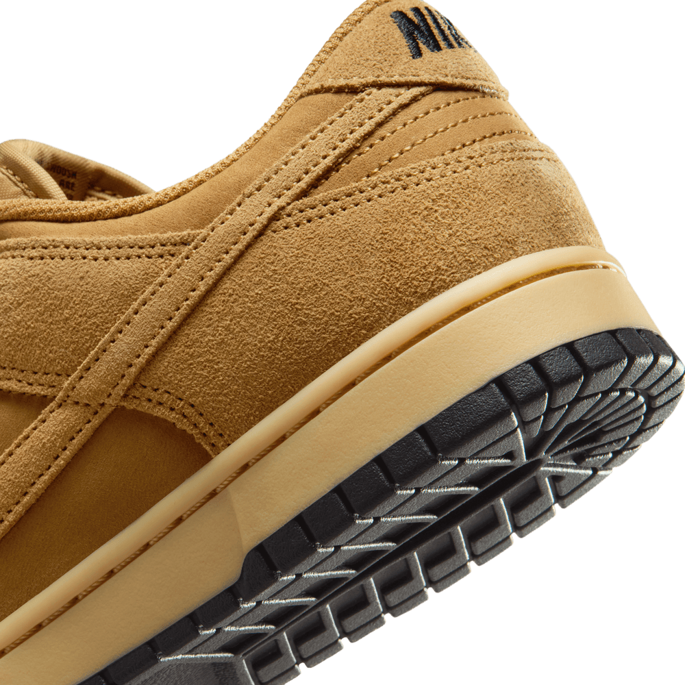 Dunk Low Retro SE 'Wheat'