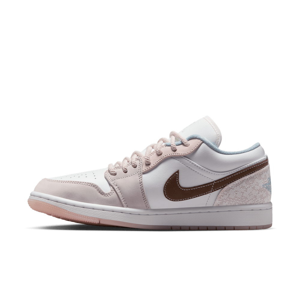 W Air Jordan 1 Low 'Coral Reef'