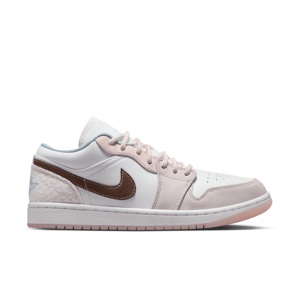 W Air Jordan 1 Low 'Coral Reef'