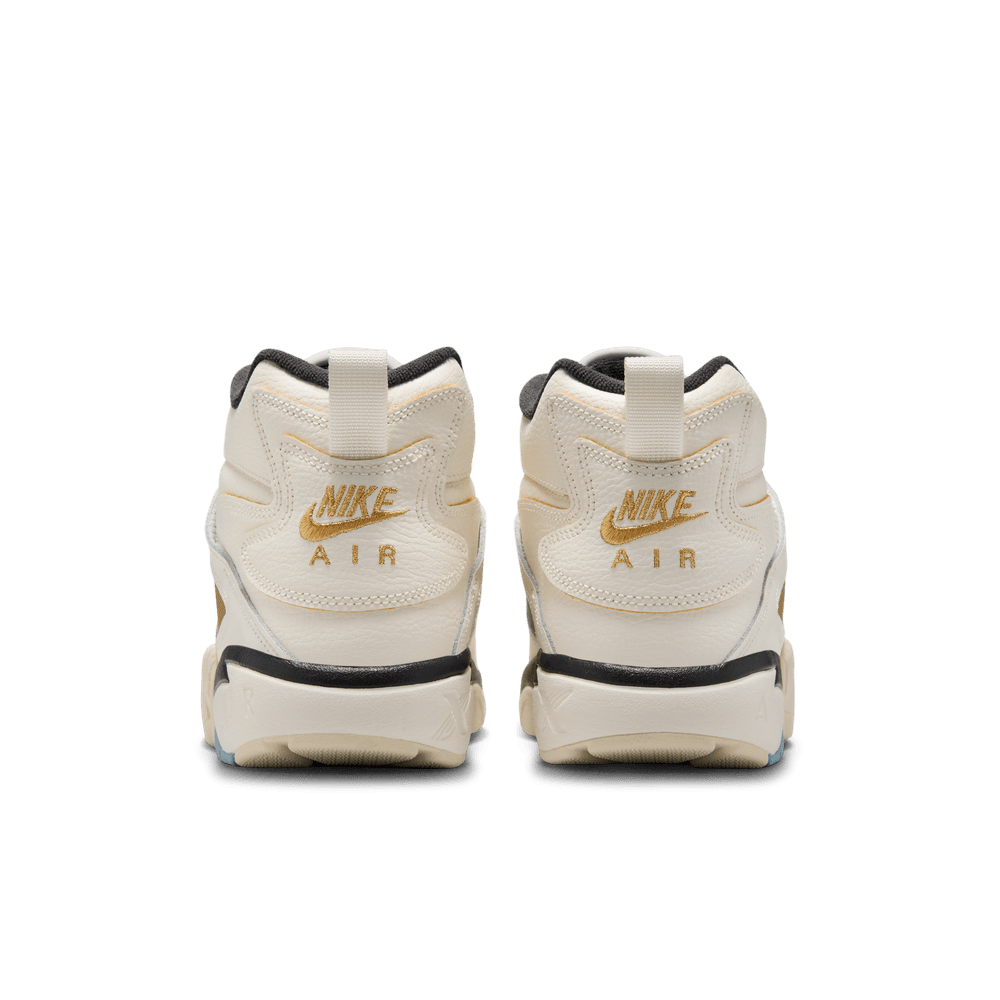 Air Diamond Turf 'Must Be the Money'