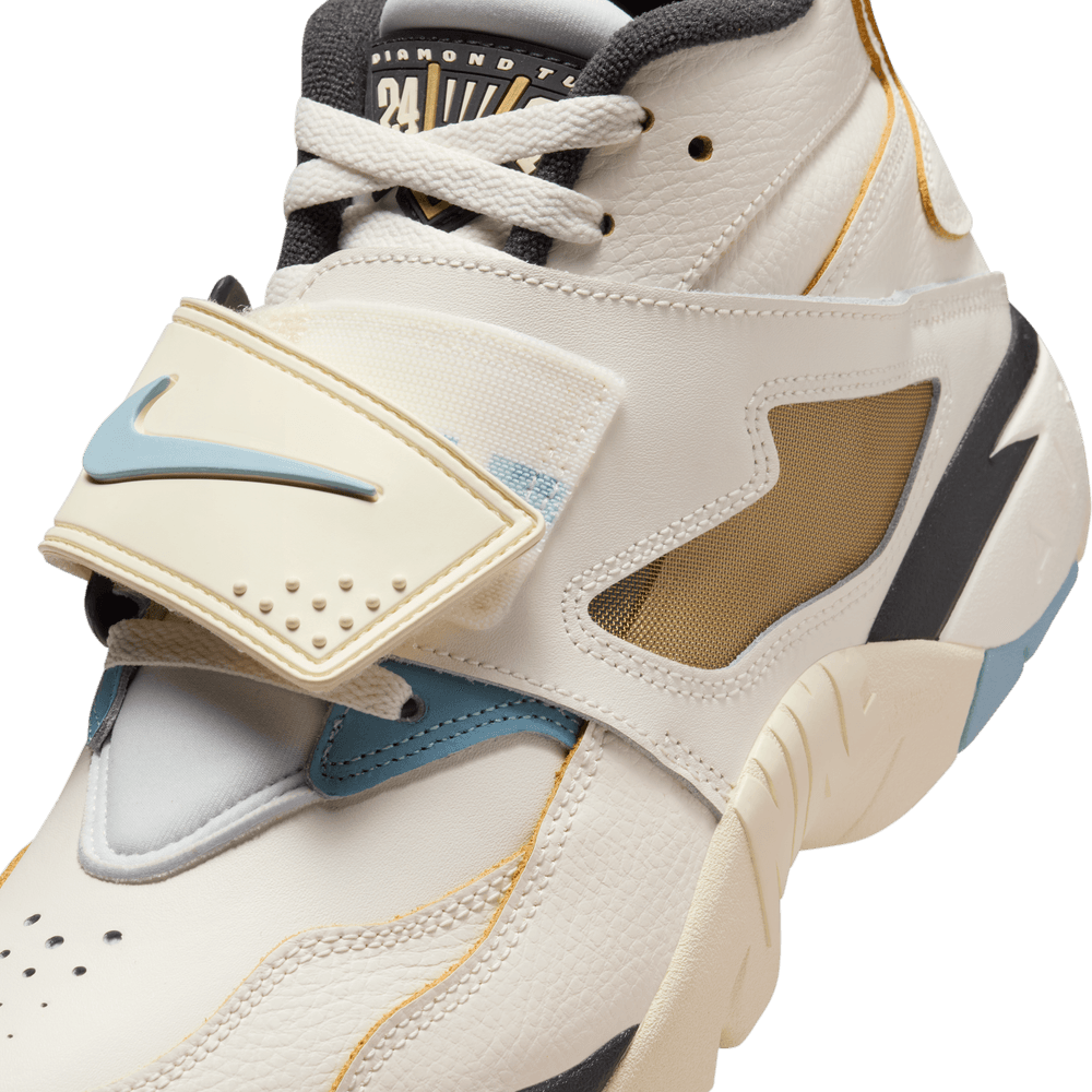 Air Diamond Turf 'Must Be the Money'