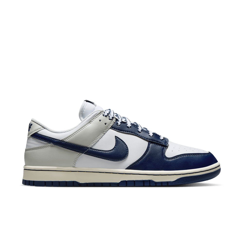 Dunk Low 'New York Yankees'