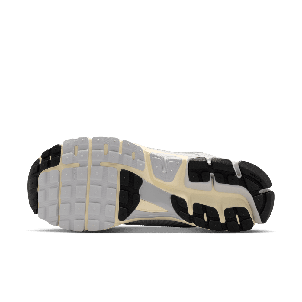 Air Zoom Vomero 5 'Grey Fog Chrome'