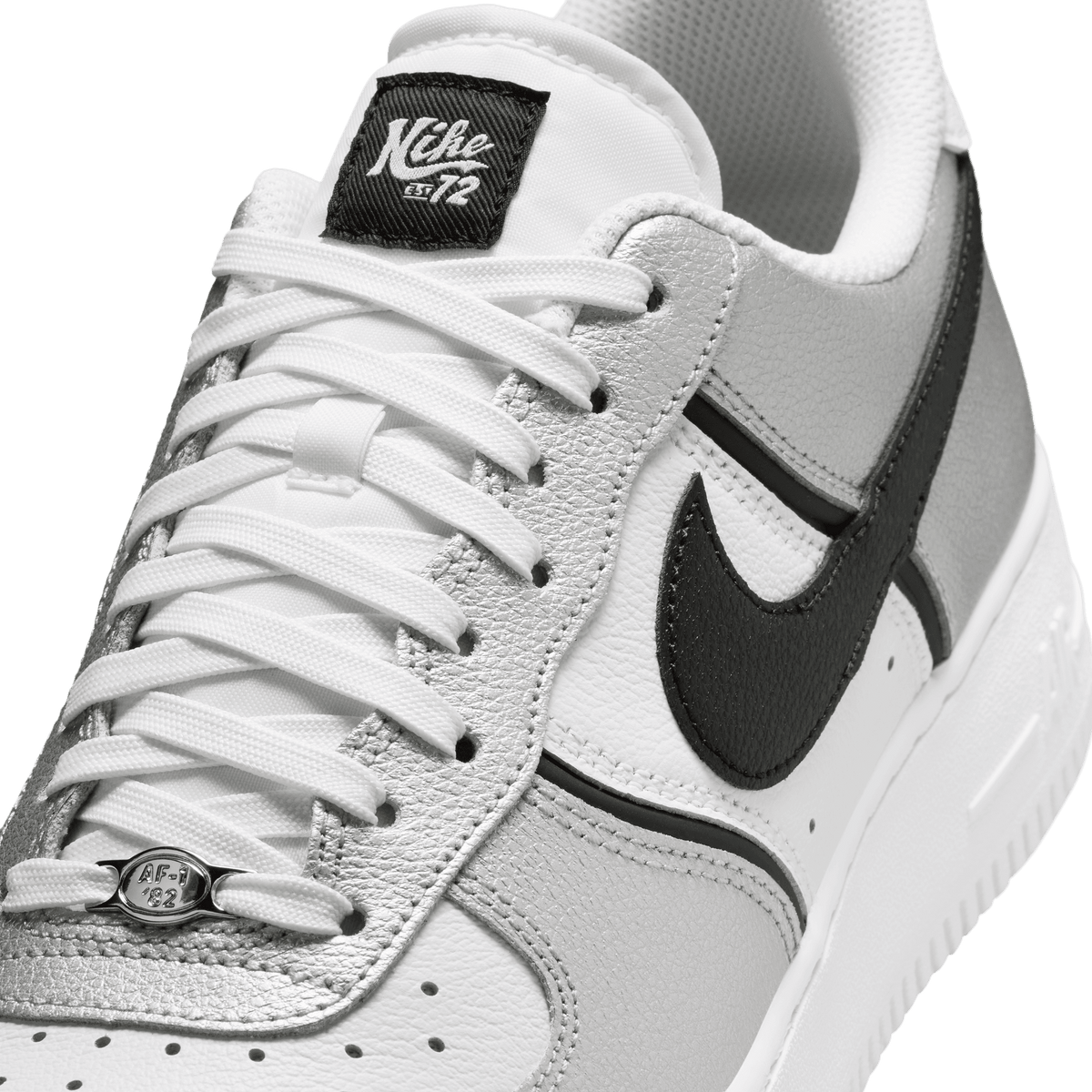 Air Force 1 '07 LV8 Sport 'Metallic Silver Black'