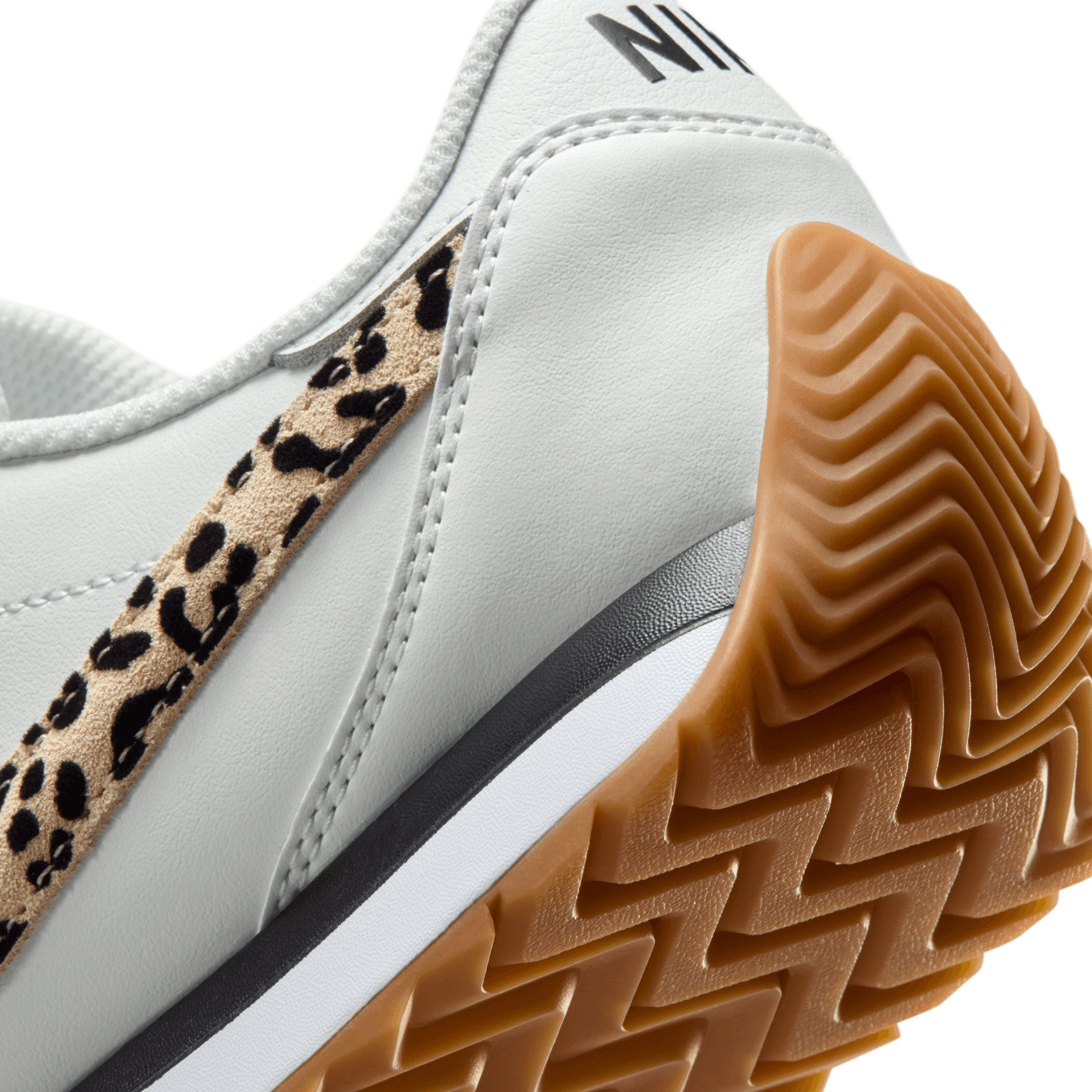 W Pacific Leather SE 'Summit White Leopard'