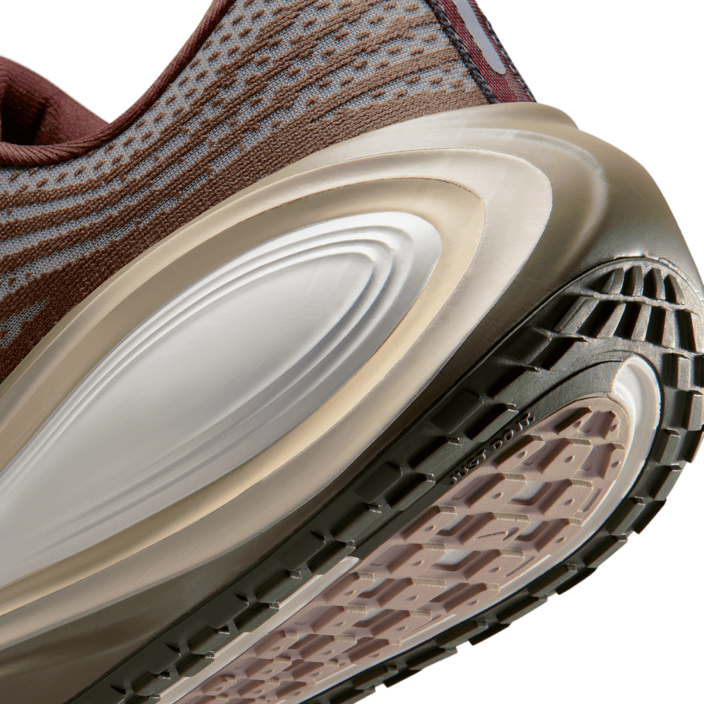 Vomero Plus QS 'Off Noir Pecan'